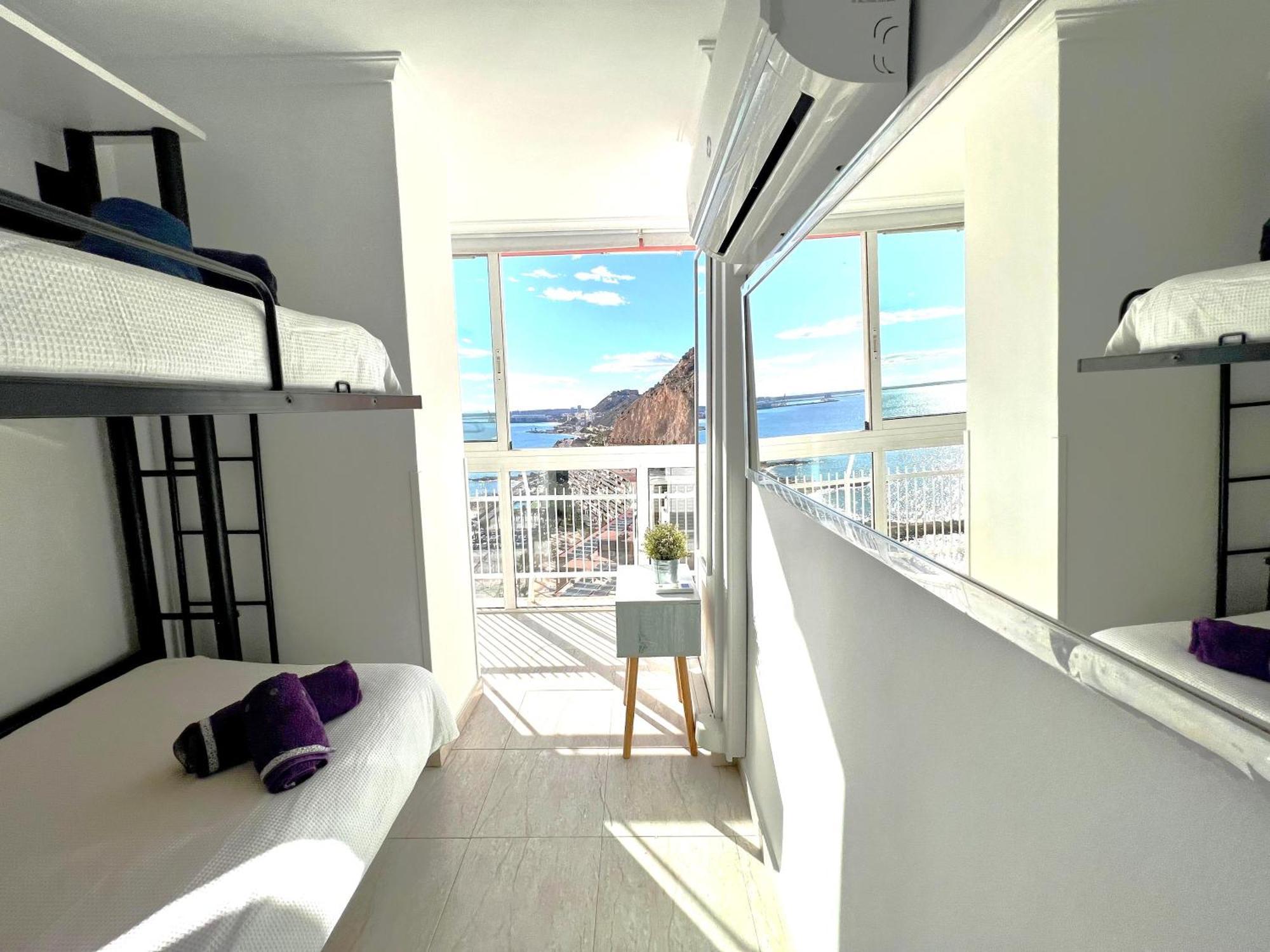 Vistas Al Mar. Gran Salon. Playa A 1 Minuto. Wifi Apartment Alicante Exterior photo