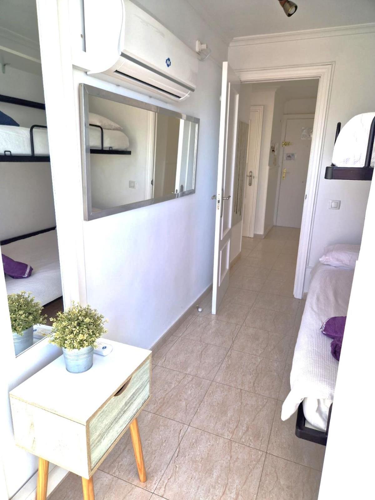 Vistas Al Mar. Gran Salon. Playa A 1 Minuto. Wifi Apartment Alicante Exterior photo